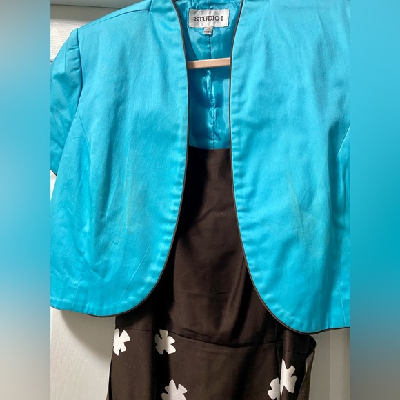 Ladies 2 piece Jacket and Dress - Picture 4 of 9